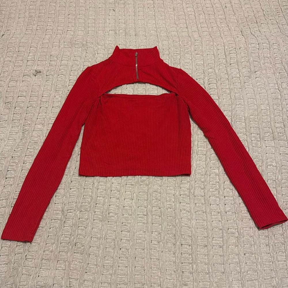 H&M Red Cutout Zipper Mock Neck Crop Top